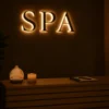Pendik’te masaj salonunda loş ışıklı, mumlarla hazırlanmış dinlendirici spa ortamı